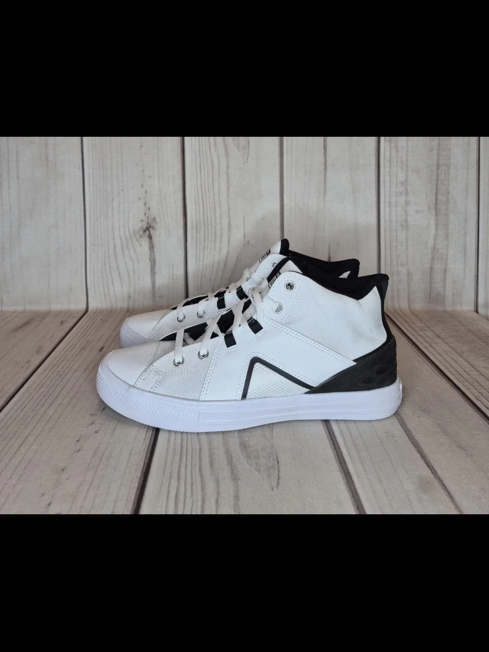 Converse CTAS Men's Size 12/Women’s Sz 14 Flux Ultra Mid White Black Shoes NWOB